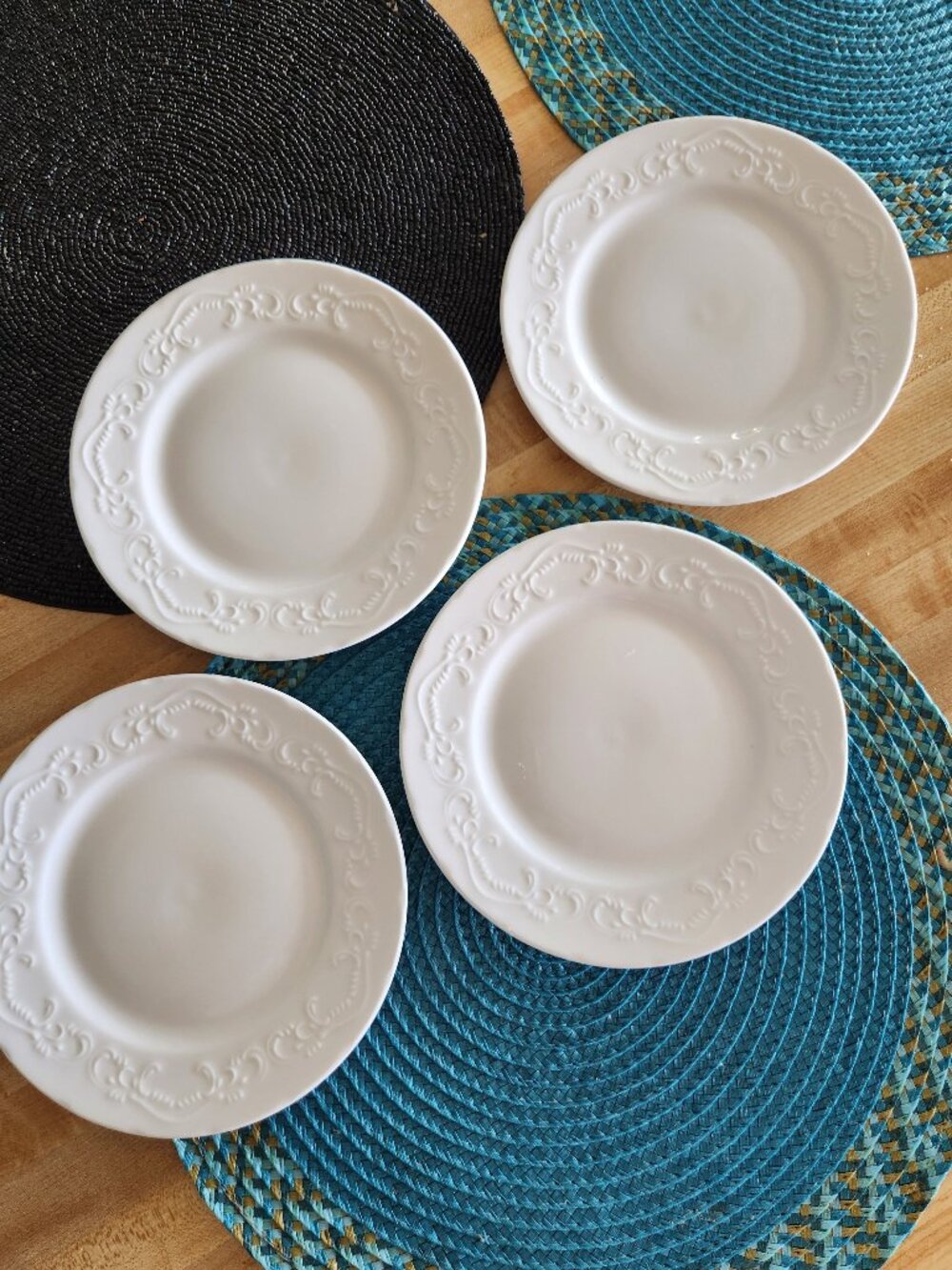 4 pfaltzgraff Charlotte Salad Plates